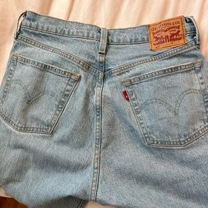 Levi wedgie straight leg